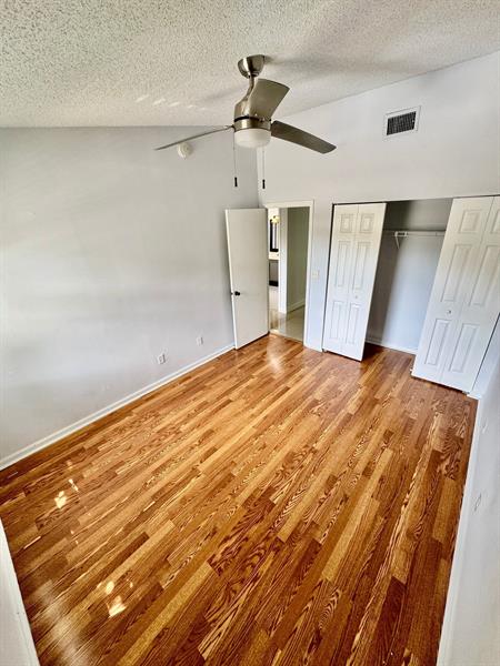 Image 42 of 51 For 9657 Riverside Dr  5h