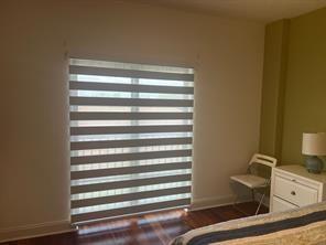 Image 22 of 33 For 2409 Ocean Blvd  427