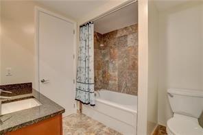 Image 26 of 33 For 2409 Ocean Blvd  427