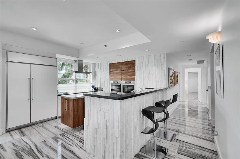 Image 15 of 47 For 101 Fort Lauderdale Beach Blvd  208