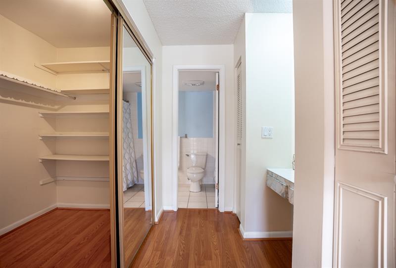 Image 10 of 27 For 22605 66th Ave  102