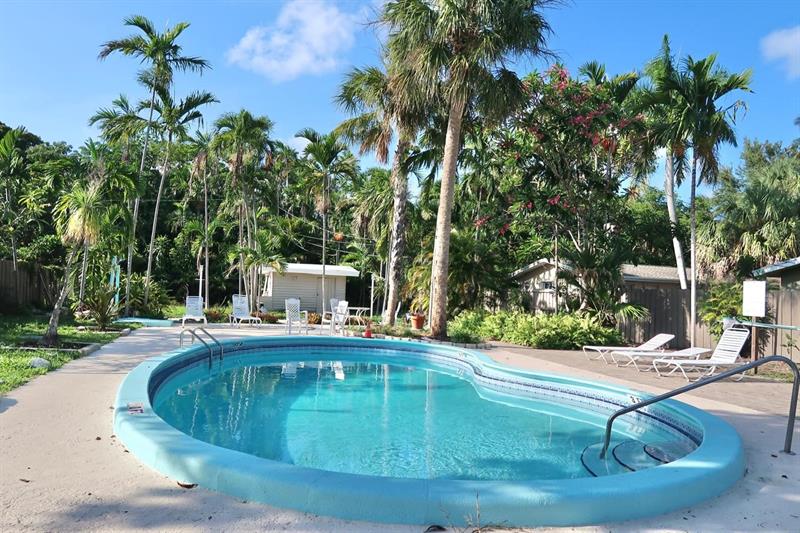 Image 3 of 14 For 110 20th Ave