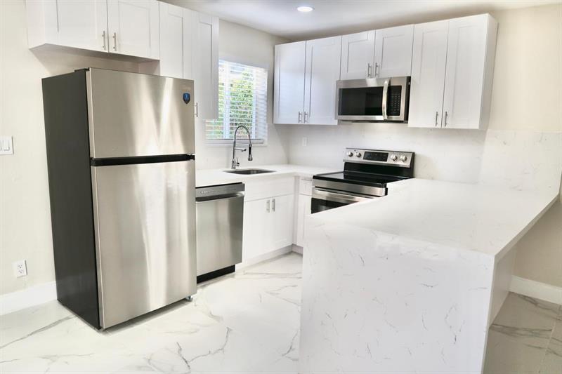 Image 5 of 14 For 110 20th Ave