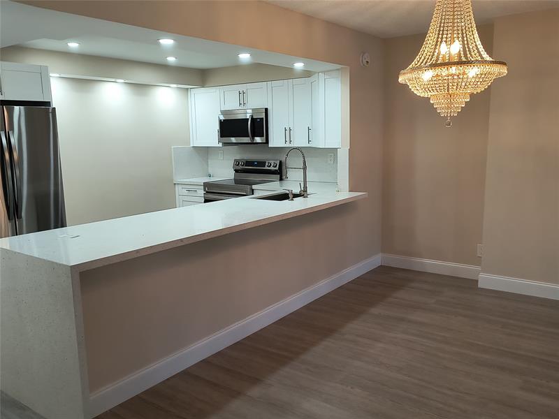 Image 7 of 24 For 10777 Sample Rd  203