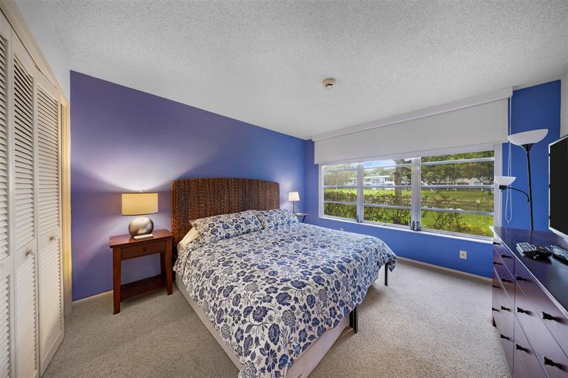 Image 11 of 13 For 4221 Palm Aire Dr  103