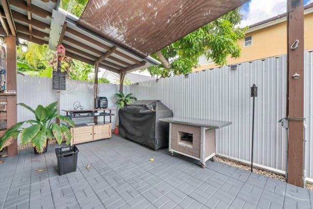 Image 40 of 70 For 18811 80th Ave