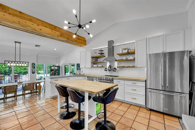 Image 17 of 57 For 2739 Oak Tree Ln