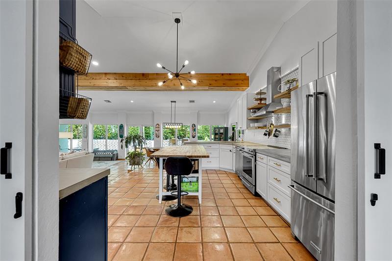 Image 19 of 57 For 2739 Oak Tree Ln
