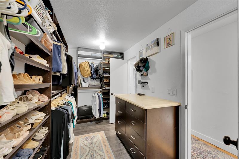 Image 33 of 57 For 2739 Oak Tree Ln