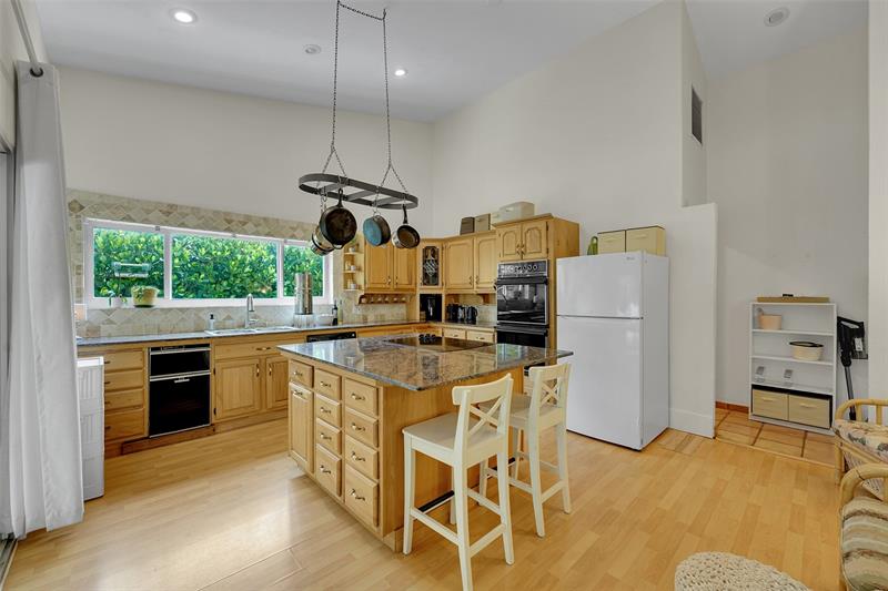 Image 42 of 57 For 2739 Oak Tree Ln