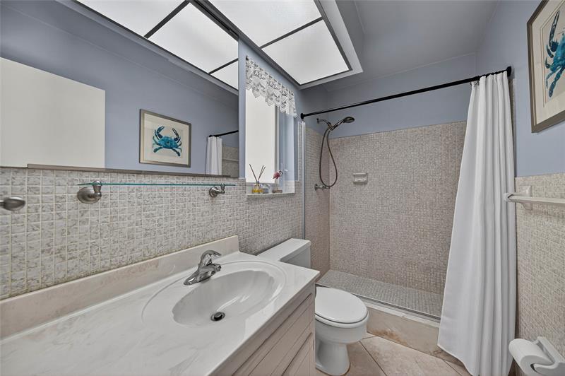 Image 39 of 49 For 630 6th Ave  