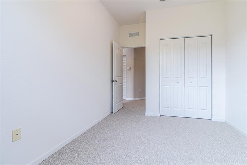 Image 15 of 23 For 713 2 Terr  