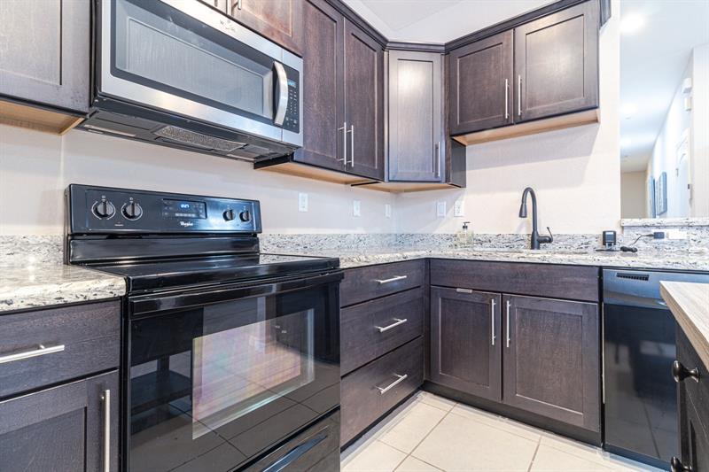 Image 8 of 23 For 713 2 Terr  