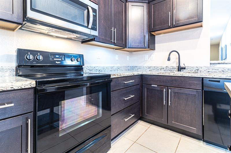 Image 9 of 23 For 713 2 Terr  