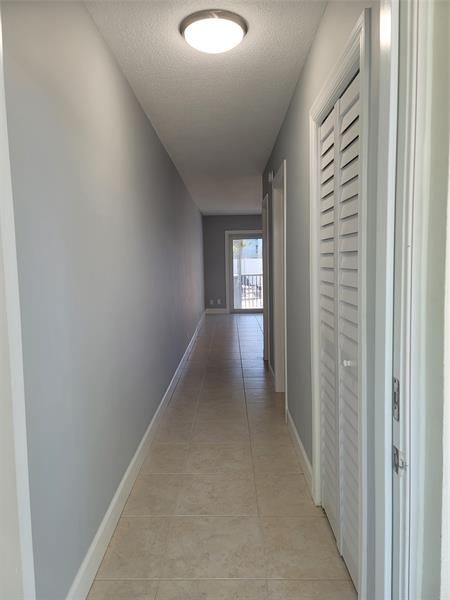 Image 23 of 45 For 1439 Ocean Blvd  108