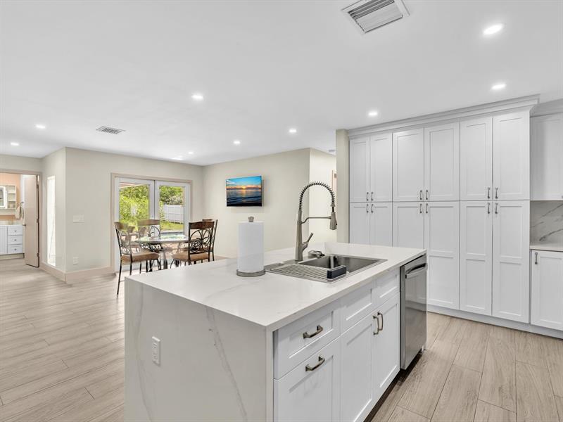 Image 17 of 38 For 9960 23rd St