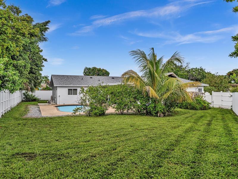 Image 29 of 38 For 9960 23rd St