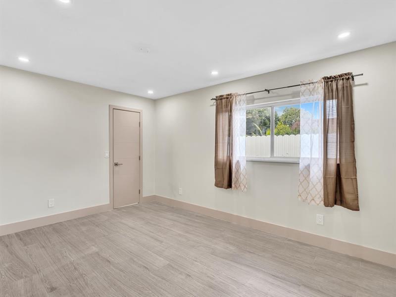 Image 31 of 38 For 9960 23rd St