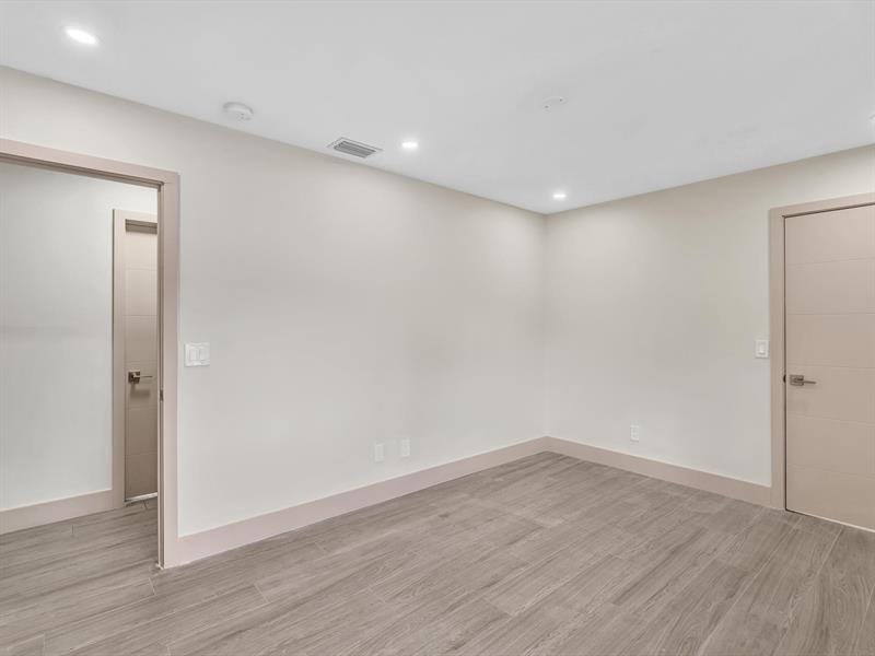 Image 34 of 38 For 9960 23rd St