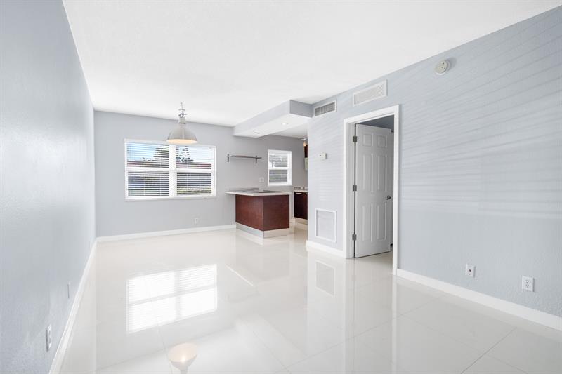 Image 10 of 22 For 416 15th Ave  14