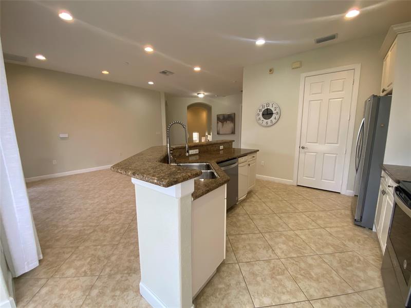 Image 15 of 65 For 8203 128th Ln  18-d