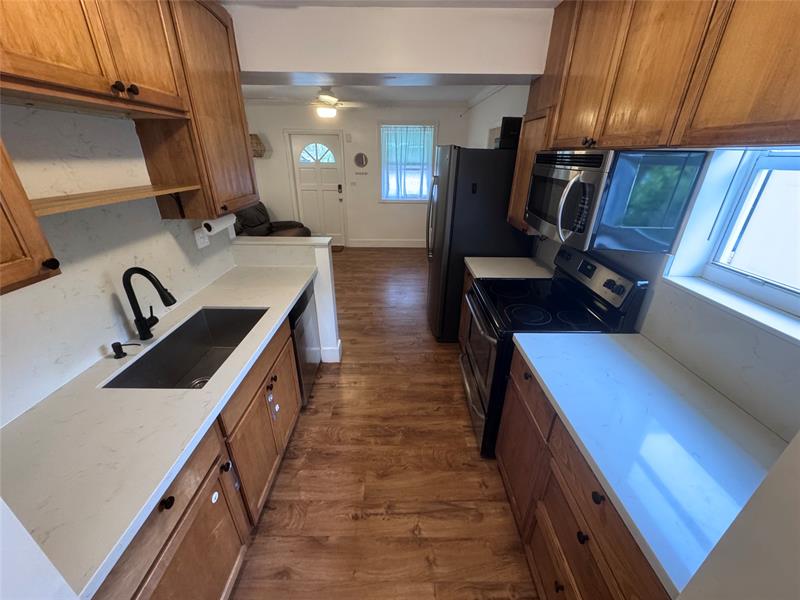 Image 5 of 14 For 5216 19th Ave