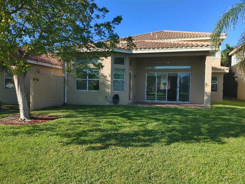 Image 24 of 34 For 8505 Serena Creek Ave