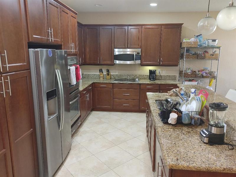 Image 5 of 34 For 8505 Serena Creek Ave