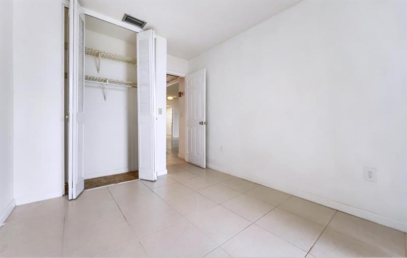 Image 16 of 16 For 1410 Federal Hwy  303