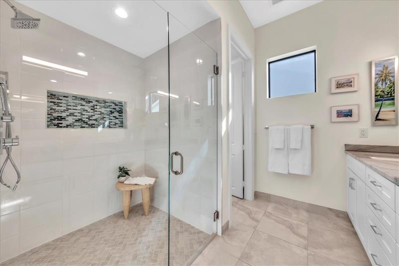 Image 30 of 75 For 5800 Vista Linda Ln