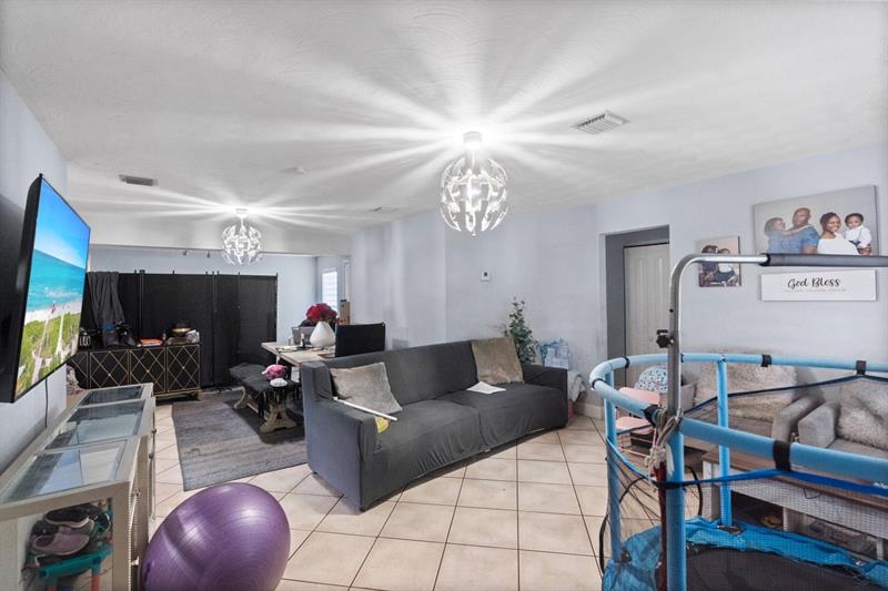 Image 15 of 34 For 3480 15th St