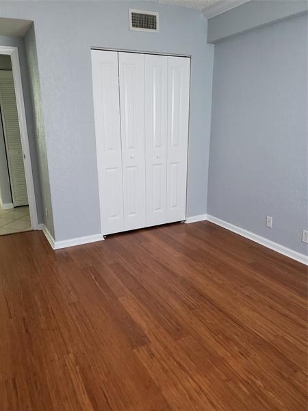 Image 11 of 18 For 2660 8th Ave  302