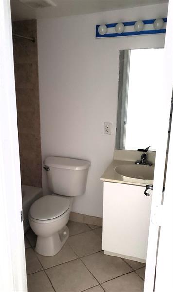 Image 14 of 18 For 2660 8th Ave  302