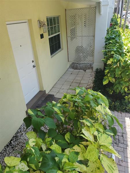 Image 16 of 18 For 2660 8th Ave  302