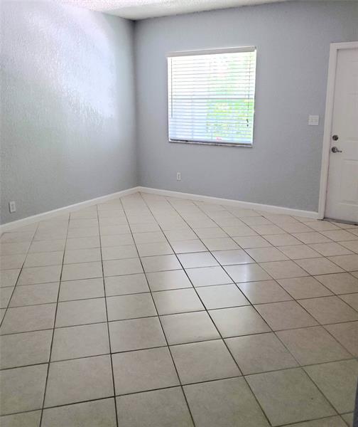 Image 6 of 18 For 2660 8th Ave  302