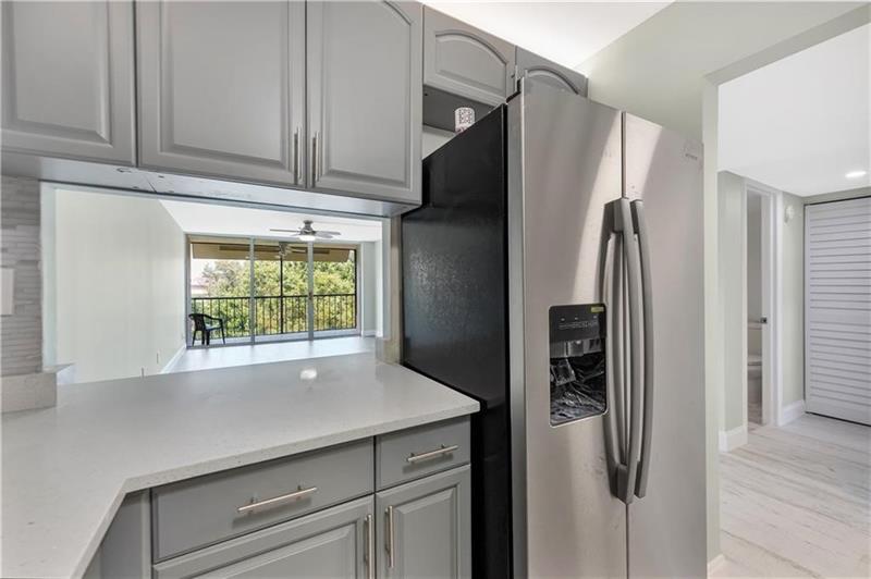 Image 10 of 28 For 7080 Environ Blvd  522