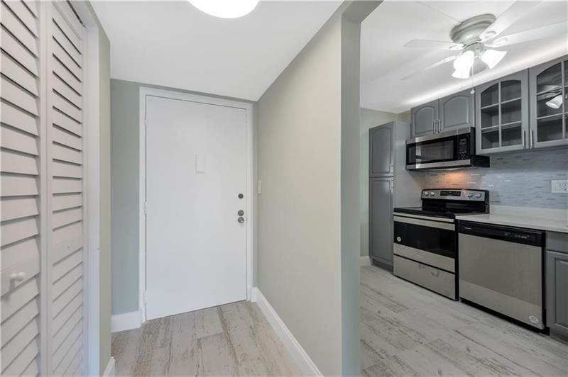 Image 7 of 28 For 7080 Environ Blvd  522