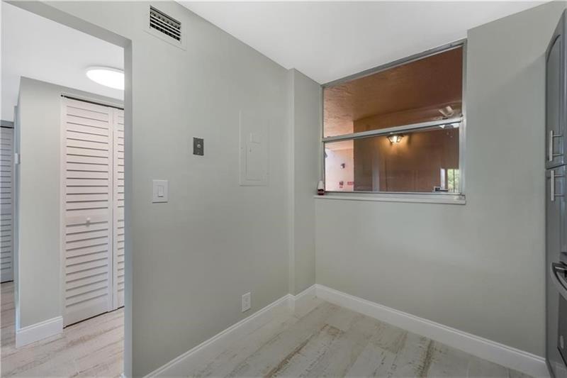 Image 8 of 28 For 7080 Environ Blvd  522