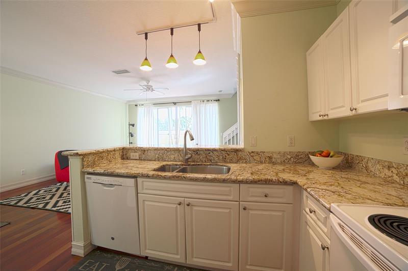 Image 15 of 22 For 836 4th Ct  