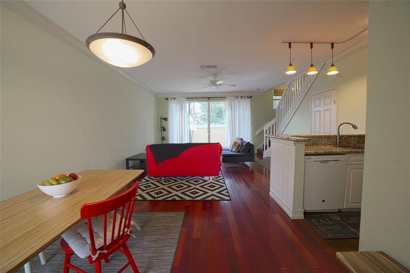 Image 5 of 22 For 836 4th Ct  