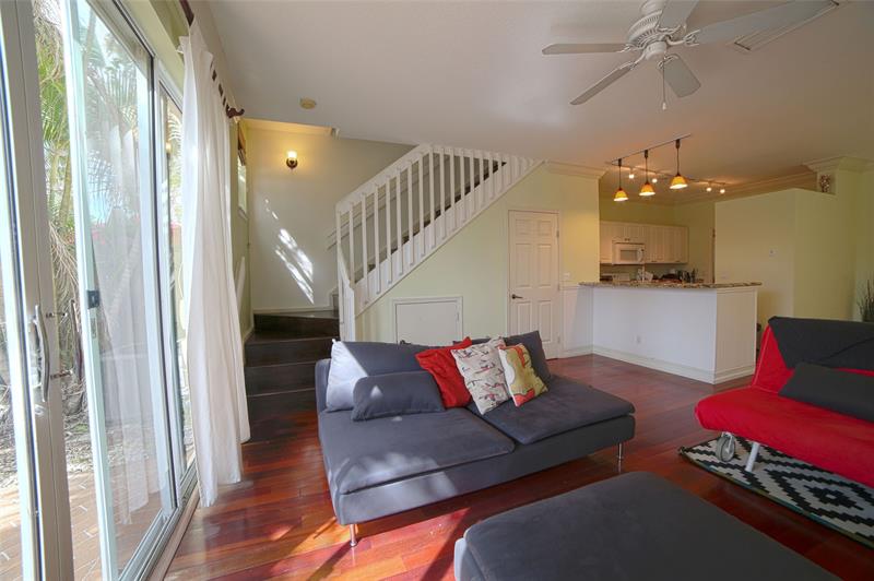 Image 9 of 22 For 836 4th Ct  