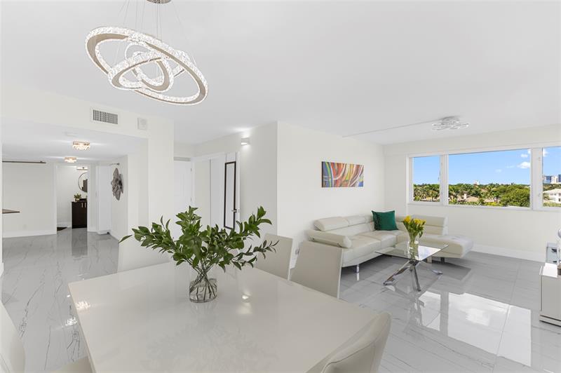 Image 27 of 35 For 3000 Holiday  606