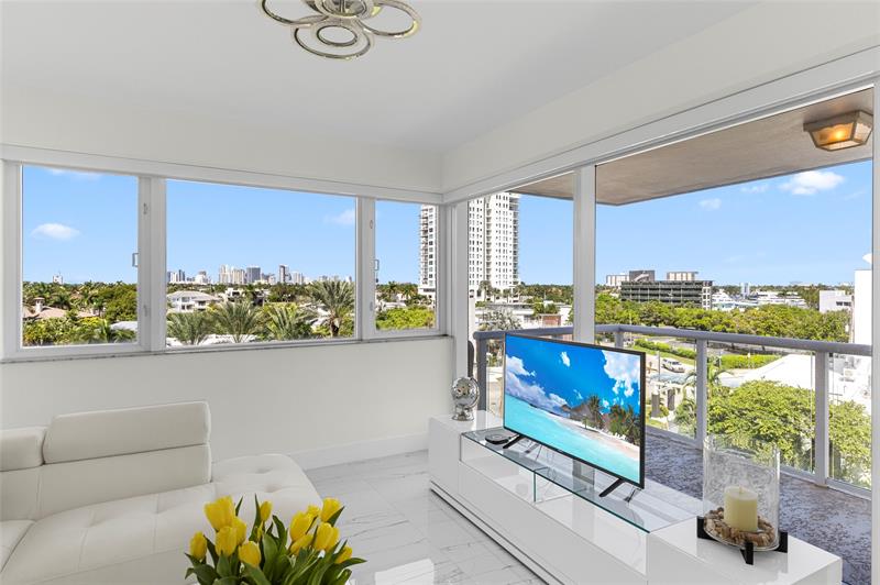 Image 8 of 35 For 3000 Holiday  606