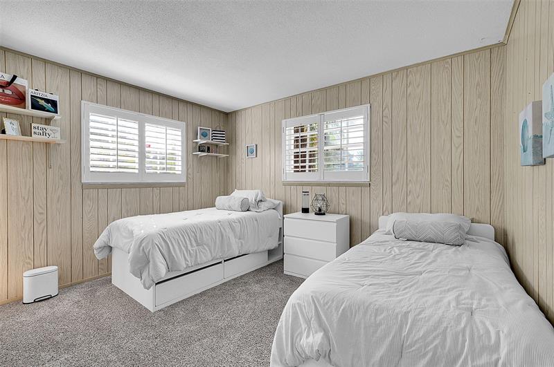 Image 10 of 29 For 2705 Roosevelt St