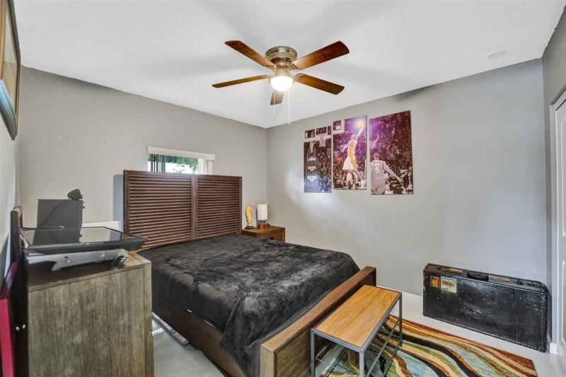 Image 46 of 99 For 1660 29th Ave