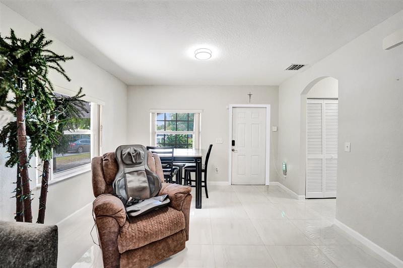 Image 6 of 99 For 1660 29th Ave