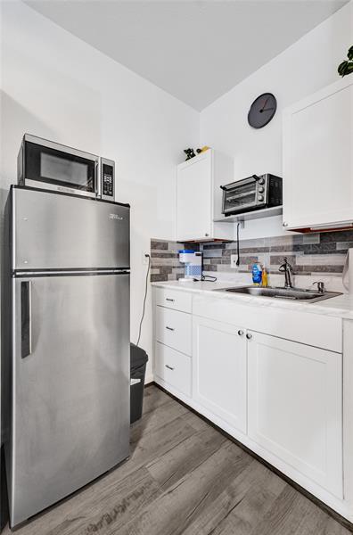 Image 72 of 99 For 1660 29th Ave