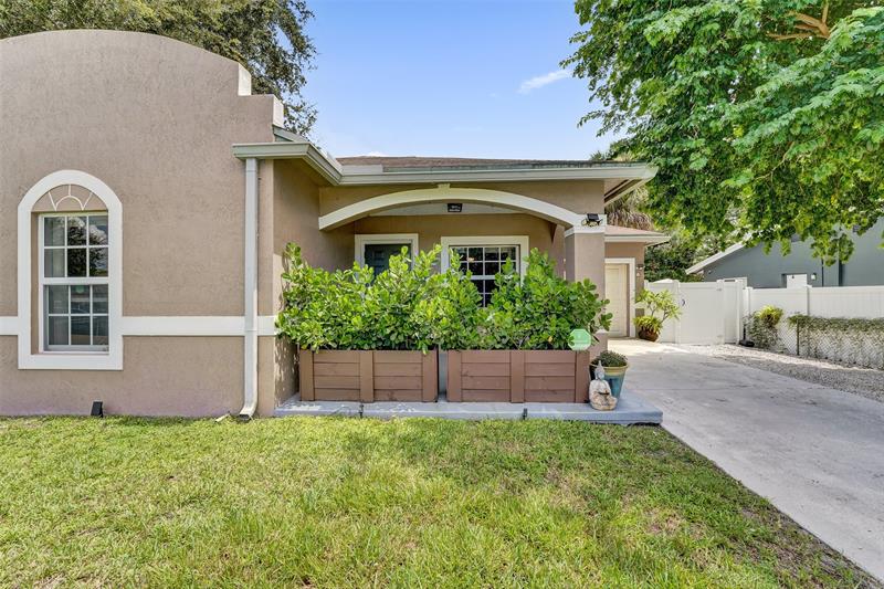 Image 87 of 99 For 1660 29th Ave