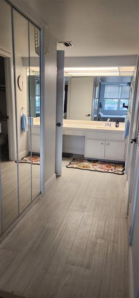 Image 23 of 40 For 299 Riverside Dr  303