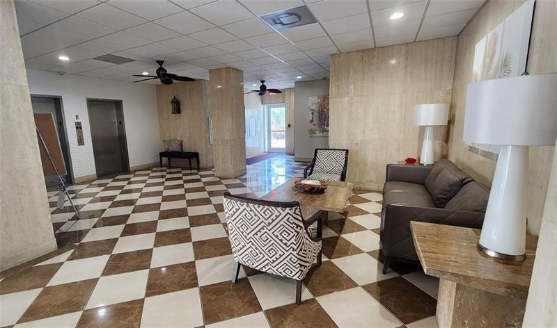 Image 28 of 40 For 299 Riverside Dr  303